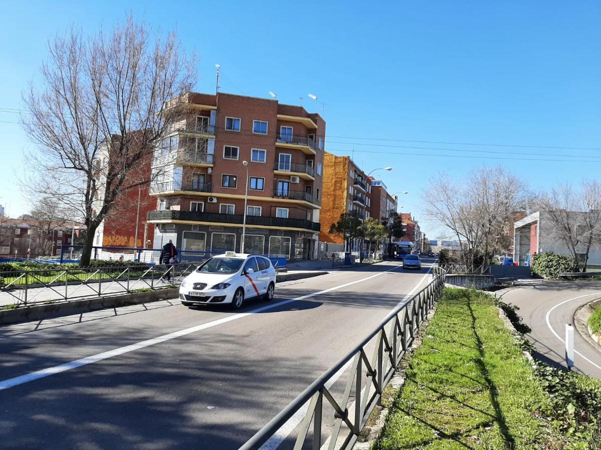 Homestay Olivos Madrid Exterior foto