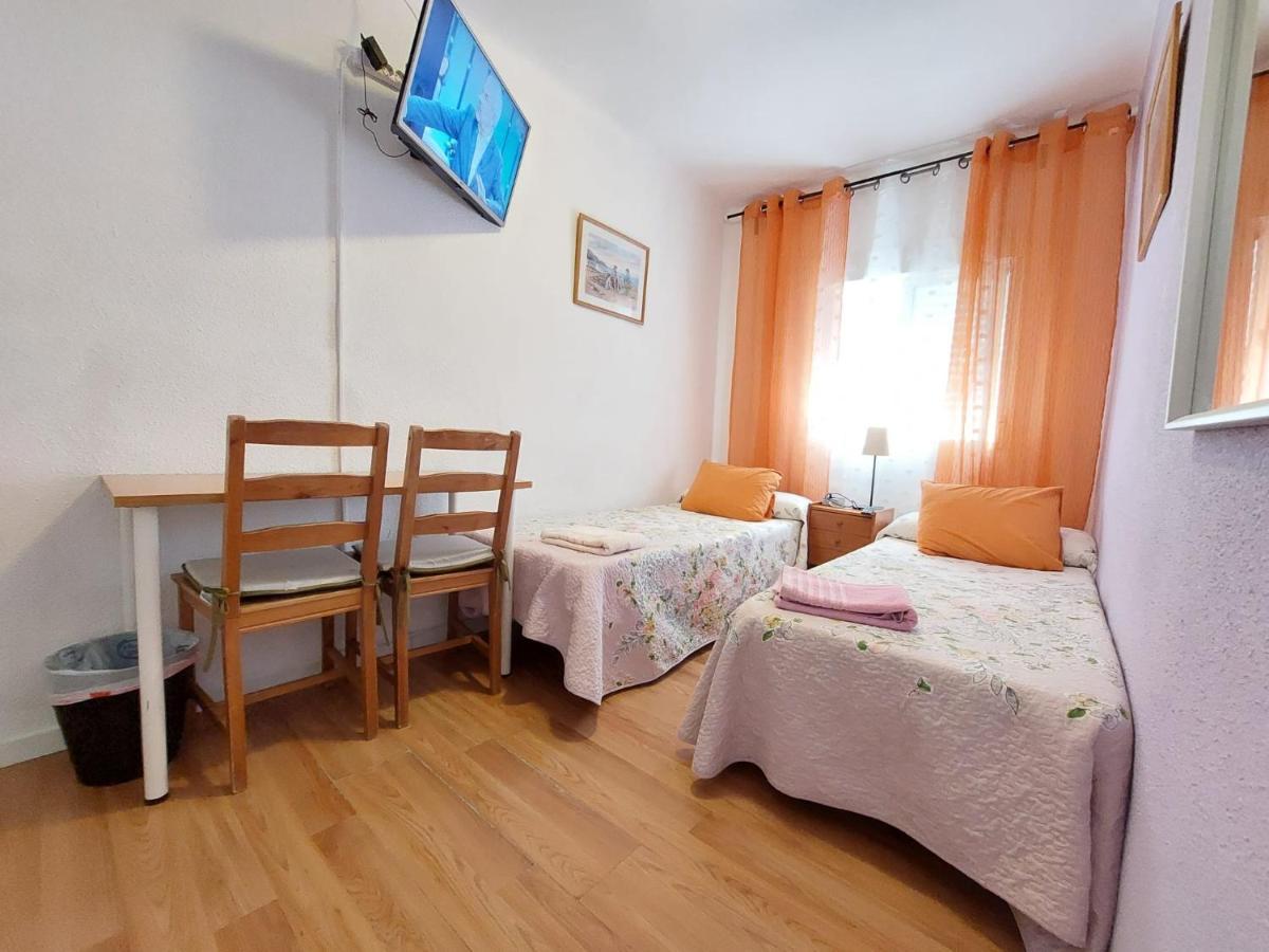 Homestay Olivos Madrid Exterior foto